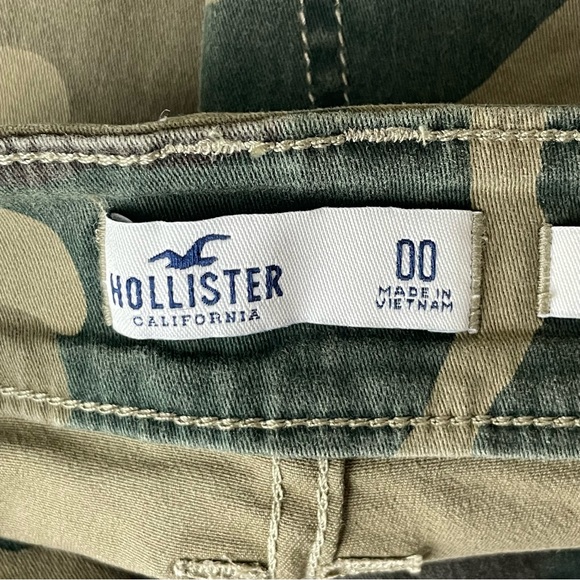 HOLLISTER NWT ULTRA HIGH RISE GREEN CAMO TWILL MOM DENIM SHORTS 00 - Picture 8 of 10